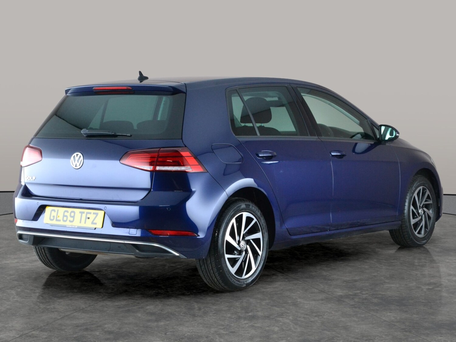 Used Volkswagen Golf 2019 for sale - 77555741: Photo 9