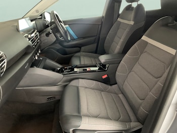 Used Citroen e-C4 2022 for sale - 76704135: Photo