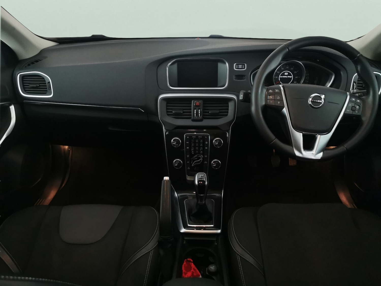 Used Volvo V40 2018 for sale - 76717794: Photo 7