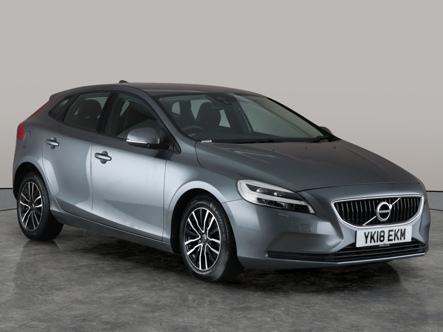 Used Volvo V40 2018 for sale - 76717794: Photo 8