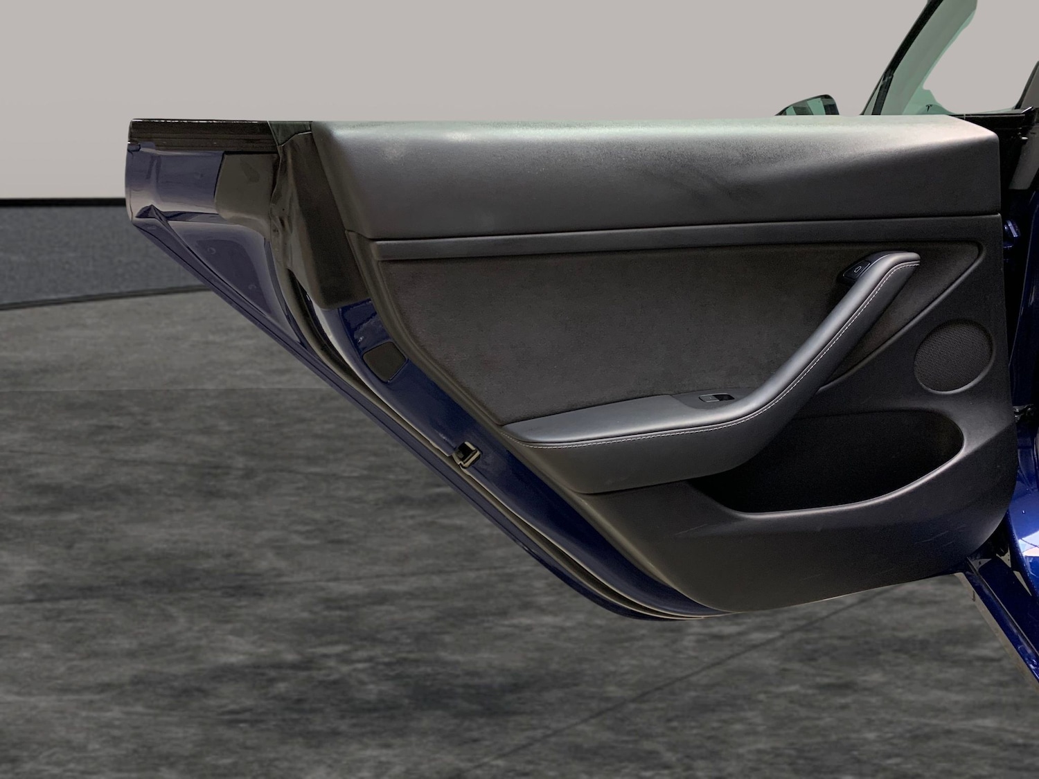 Used Tesla Model 3 2021 for sale - 76696800: Photo 28