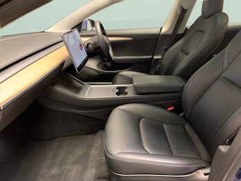 Used Tesla Model 3 2021 for sale - 76696800: Photo