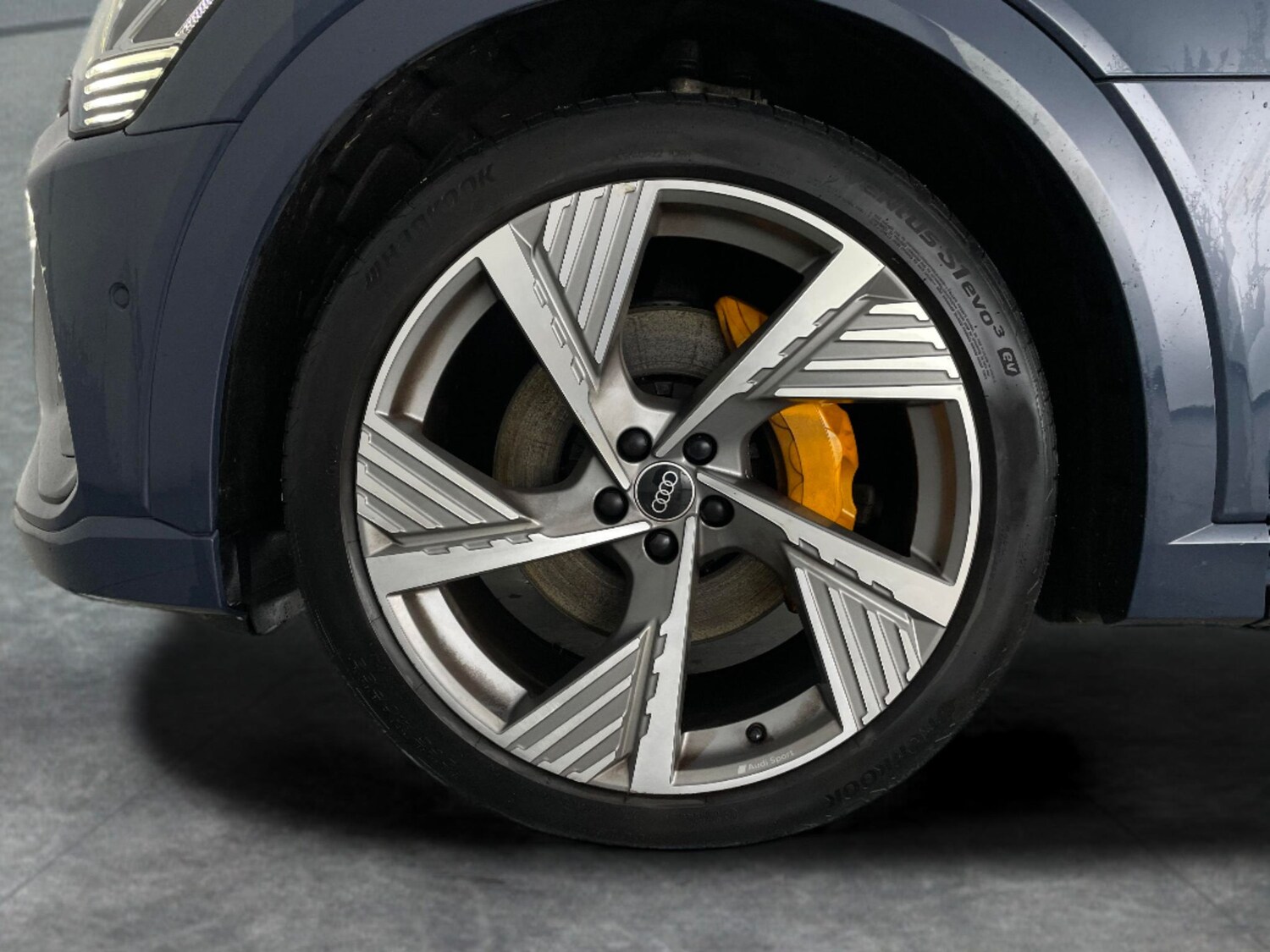 Used Audi e-tron 2023 for sale - 77932375: Photo 34