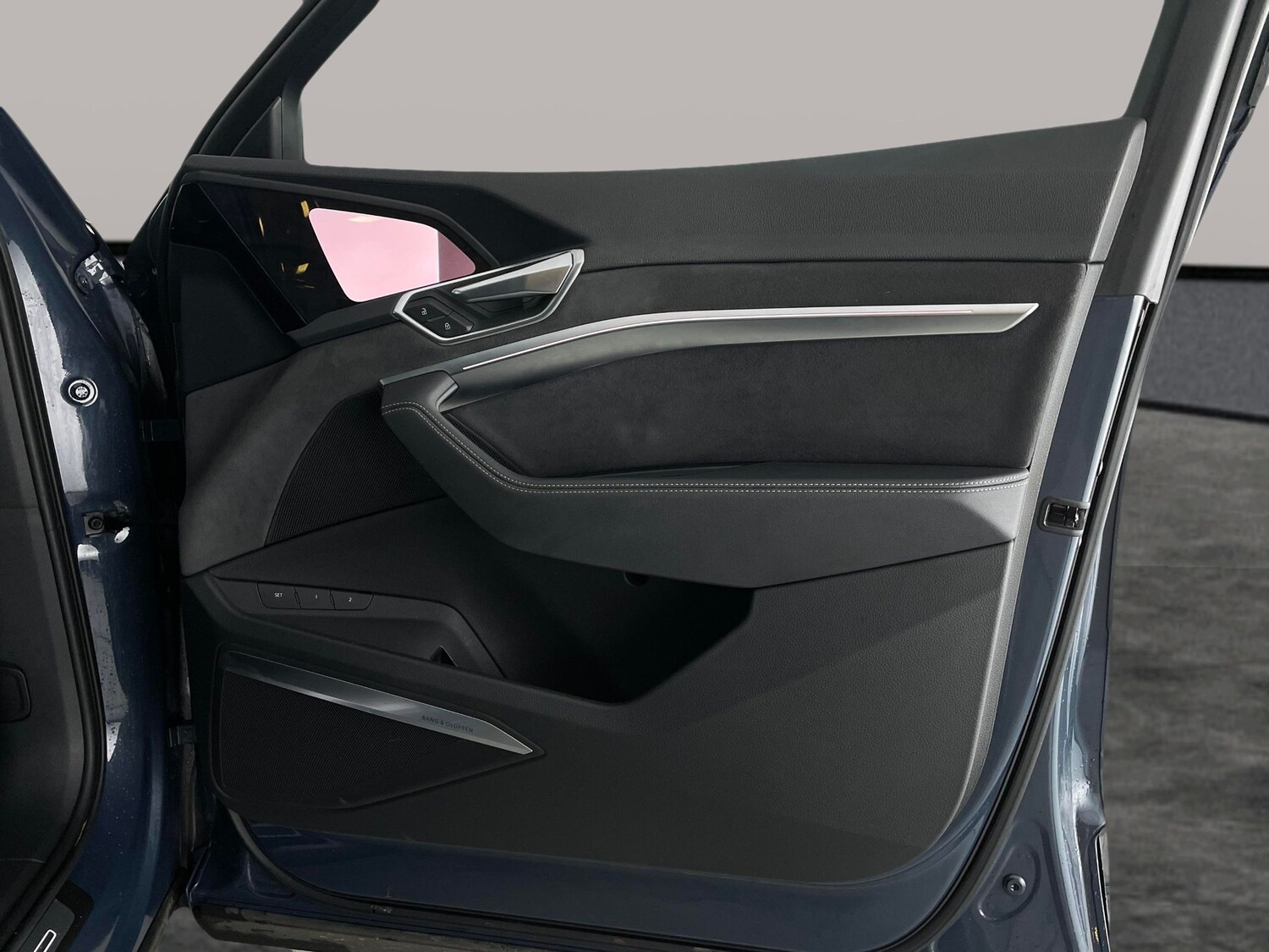 Used Audi e-tron 2023 for sale - 77932375: Photo 41