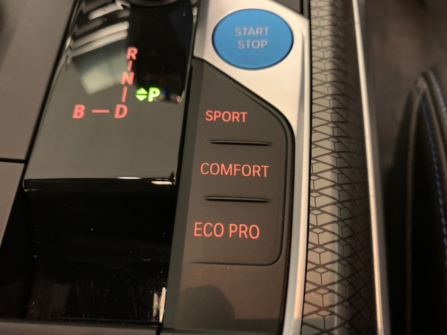 Used BMW i4 2022 for sale - 76403053: Photo 27