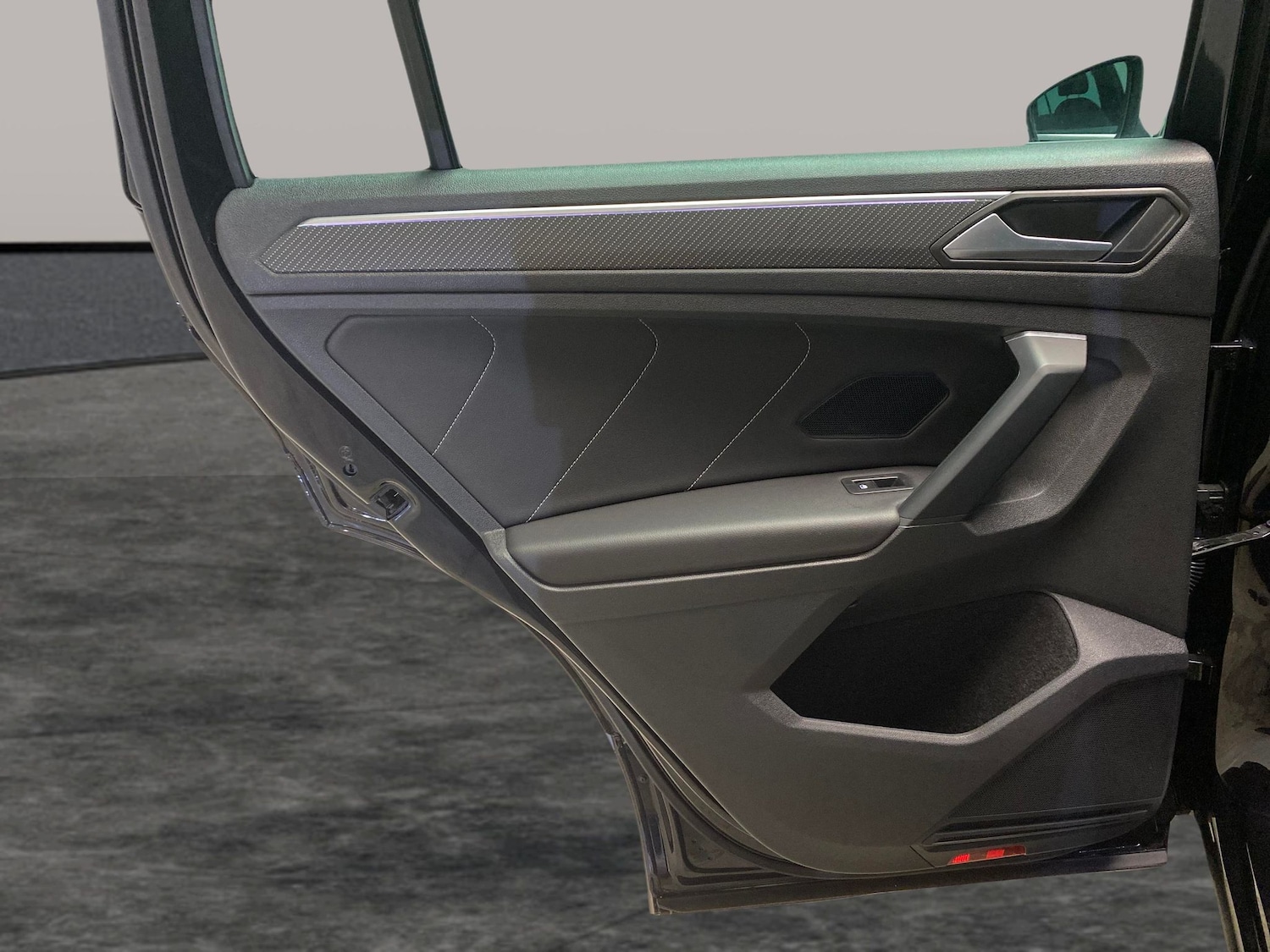 Used Volkswagen Tiguan 2023 for sale - 78025413: Photo 23