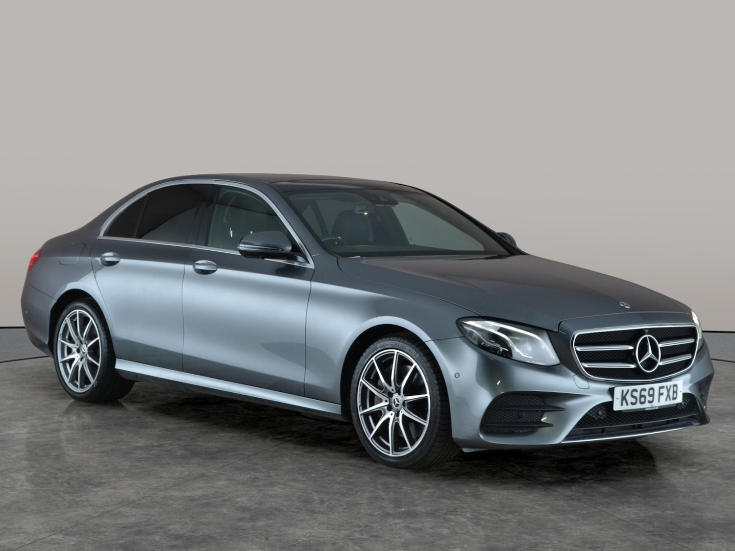 Used Mercedes-Benz E Class 2019 for sale - 77631103: Photo 10