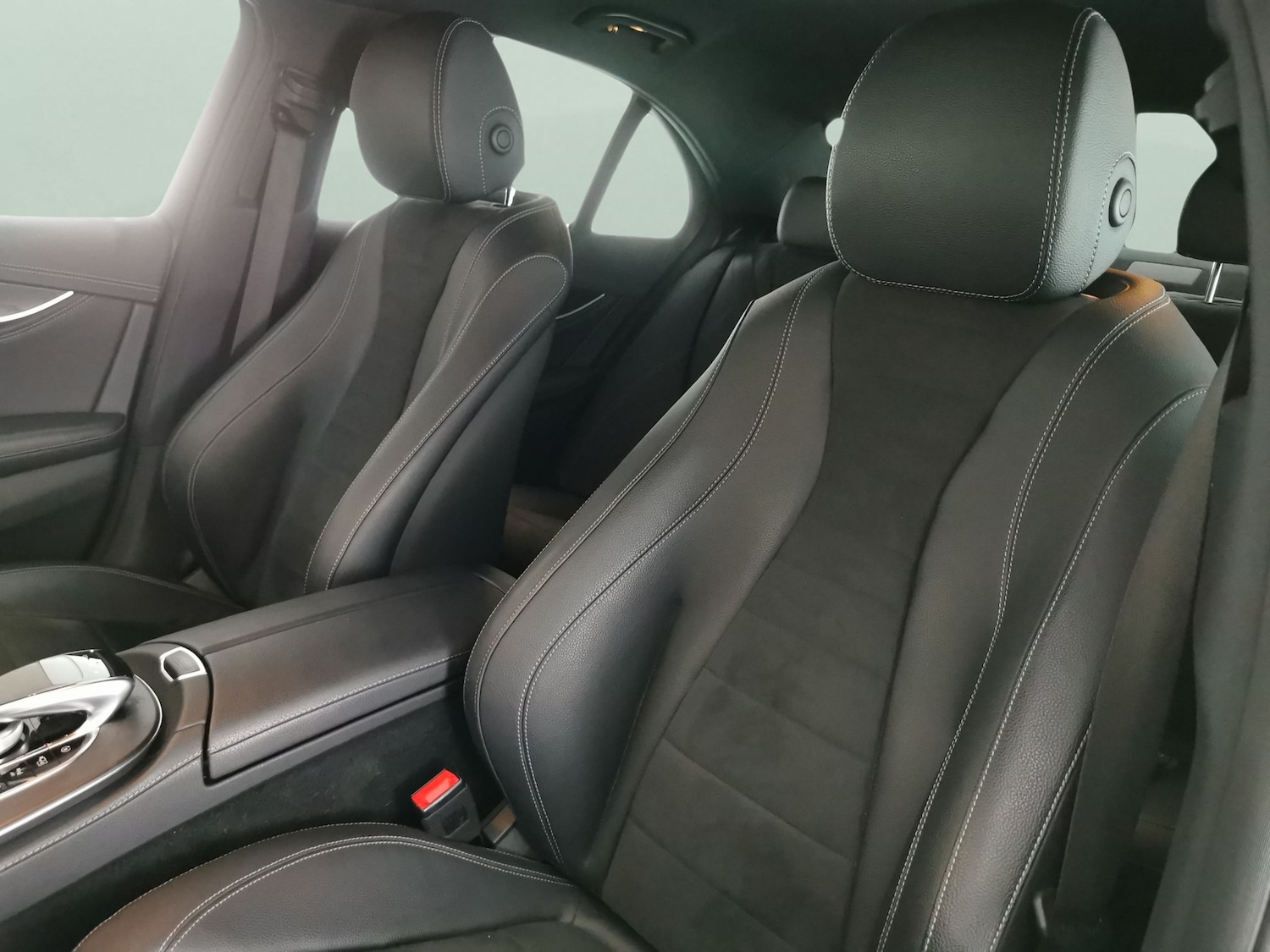 Used Mercedes-Benz E Class 2019 for sale - 76445180: Photo 32