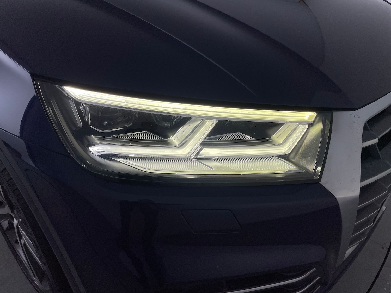 Used Audi Q5 2019 for sale - 76353537: Photo 33