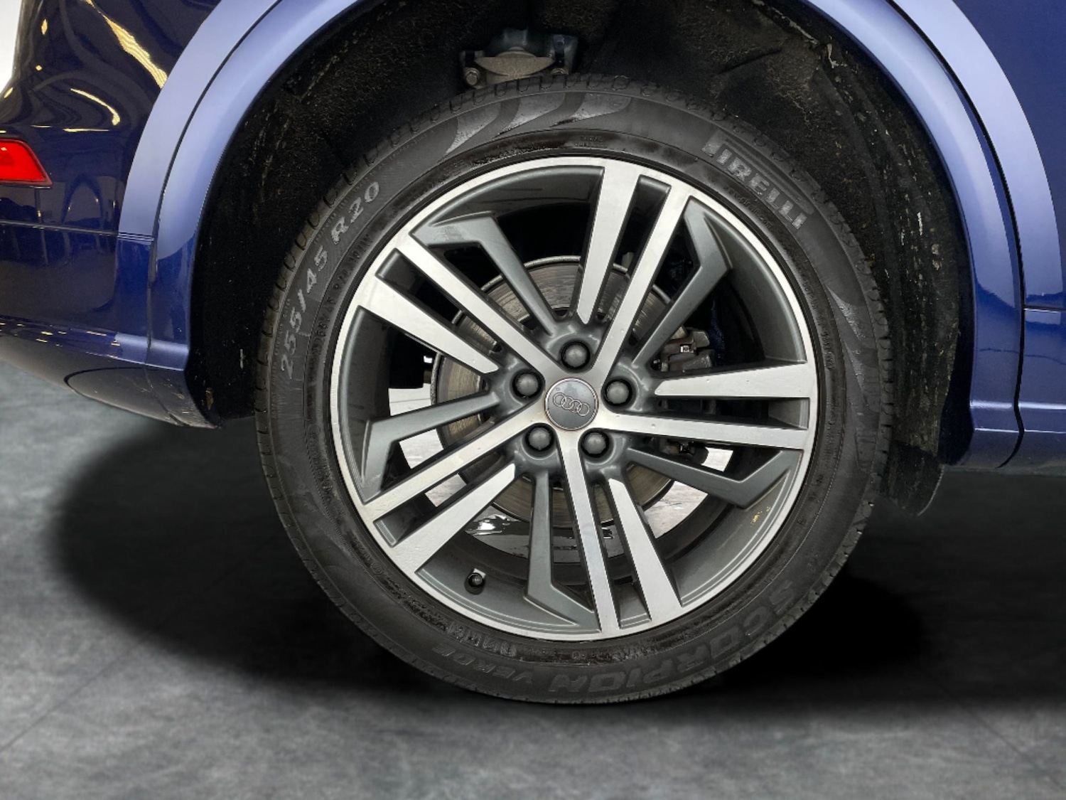 Used Audi Q5 2019 for sale - 76353537: Photo 37