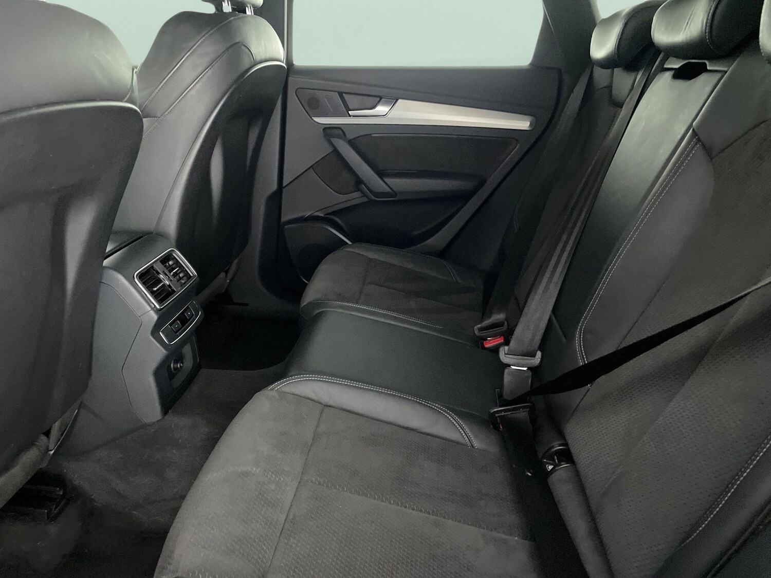 Used Audi Q5 2019 for sale - 76353537: Photo 41