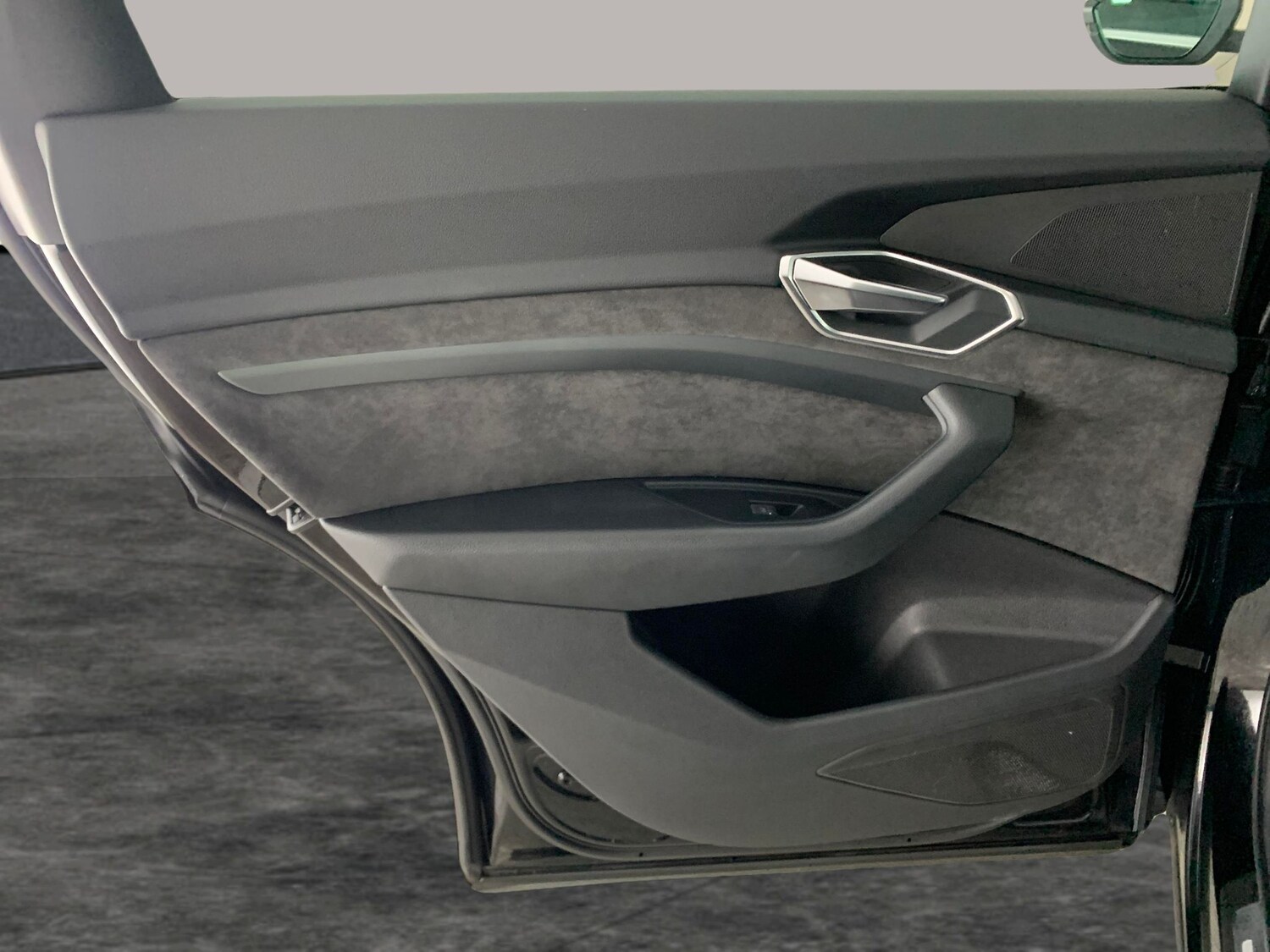 Used Audi e-tron 2020 for sale - 76947060: Photo 30