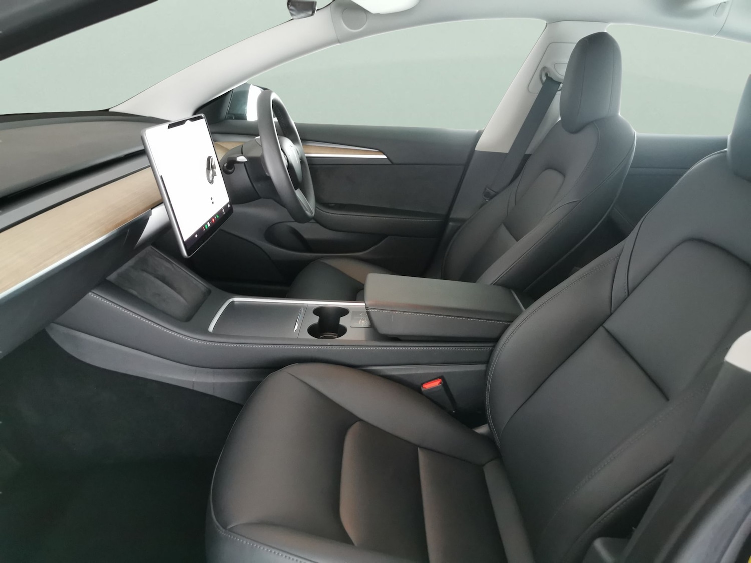 Used Tesla Model 3 2021 for sale - 76745696: Photo 4