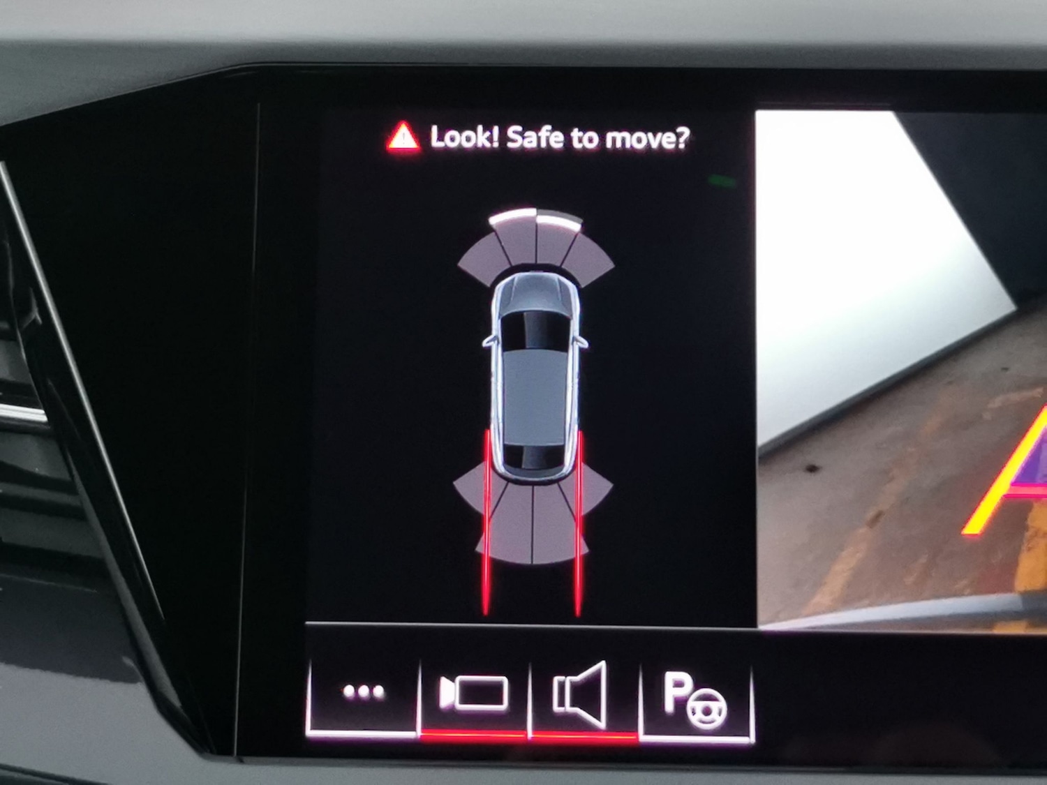 Used Audi Q4 e-tron 2023 for sale - 78001015: Photo 19