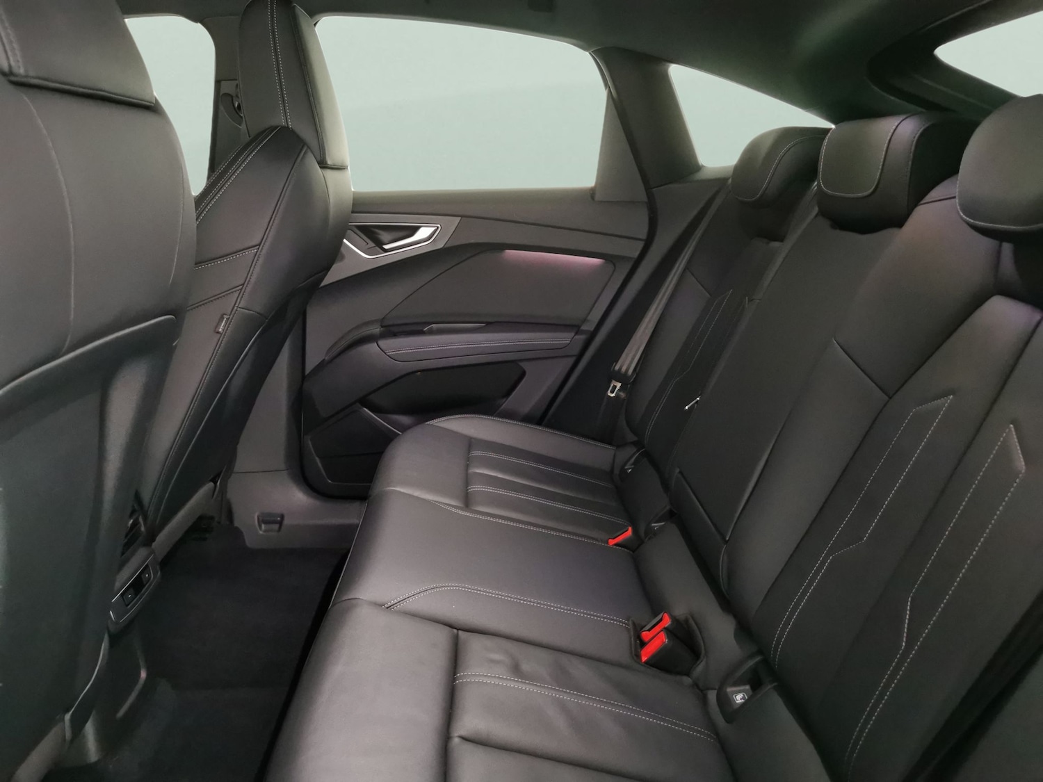 Used Audi Q4 e-tron 2023 for sale - 78001015: Photo 32