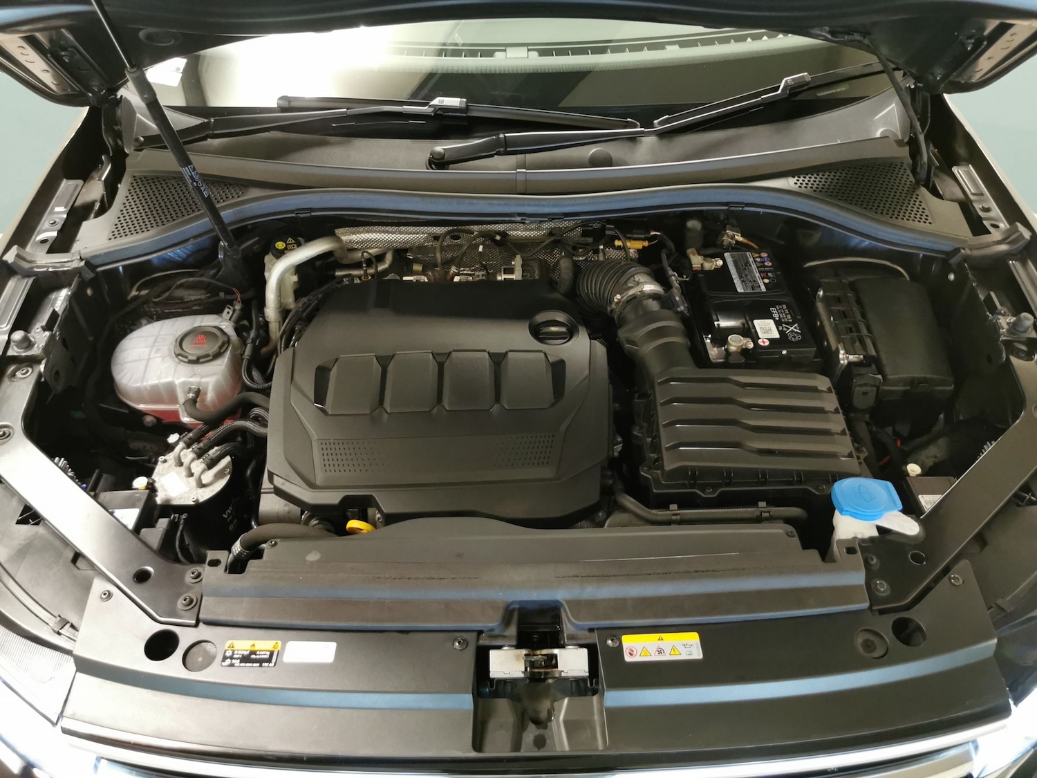 Used Volkswagen Tiguan 2023 for sale - 76851458: Photo 30