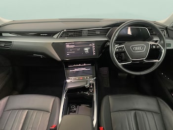 Used Audi e-tron 2021 for sale - 76445301: Photo