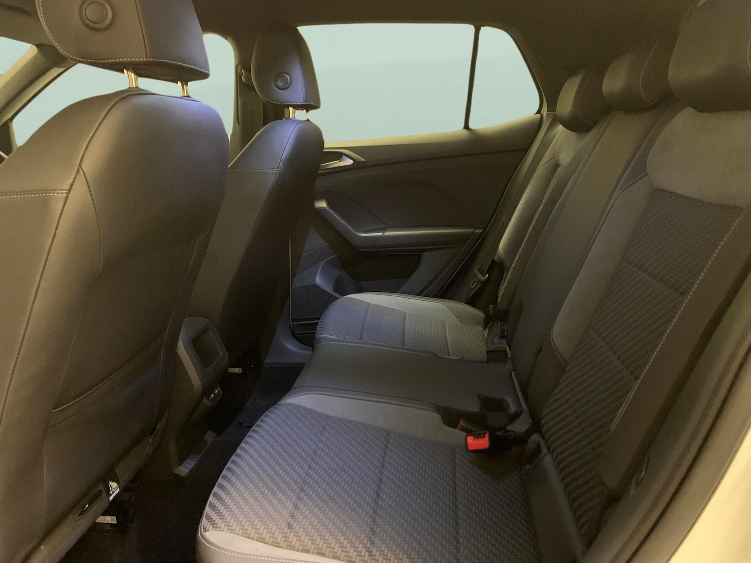 Used Volkswagen T-Cross 2022 for sale - 76638460: Photo 25