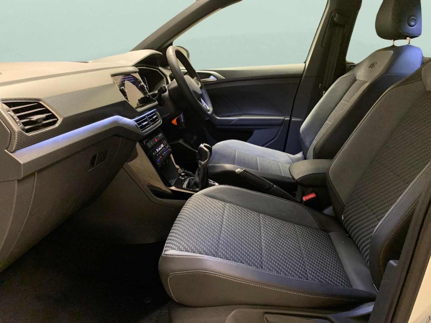 Used Volkswagen T-Cross 2022 for sale - 76638460: Photo 4