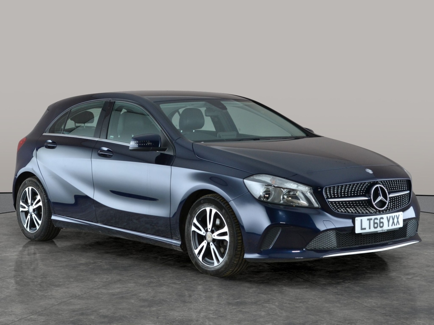 Used Mercedes-Benz A-Class 2016 for sale - 77232728: Photo 8