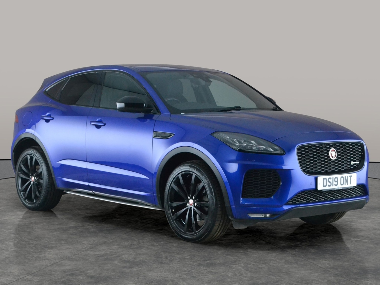 Used Jaguar E-Pace 2019 for sale - 78082083: Photo 9