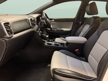 Used Kia Sportage 2021 for sale - 75679720: Photo
