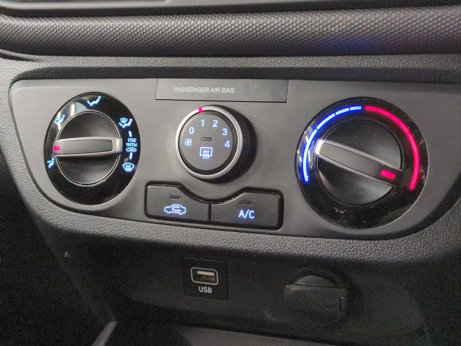 Used Hyundai i10 2022 for sale - 77543071: Photo 16