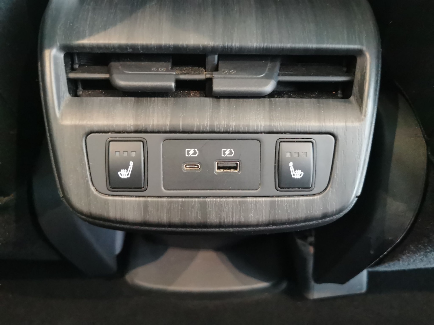 Used Nissan ARIYA 2022 for sale - 77071299: Photo 26