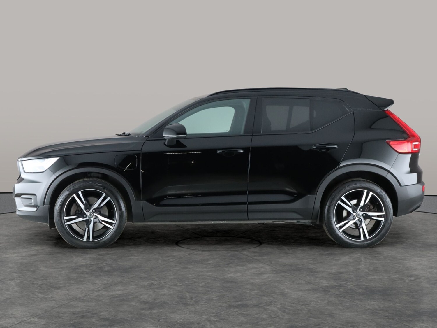 Used Volvo XC40 2021 for sale - 76577909: Photo 13