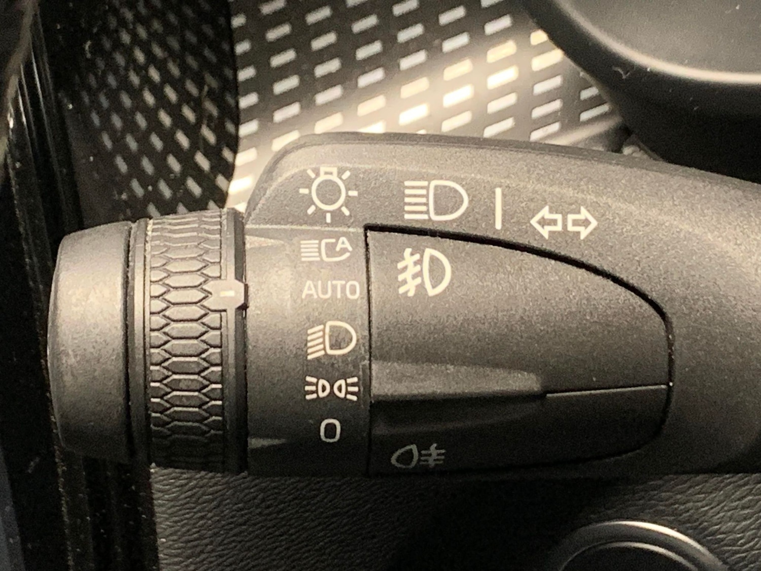 Used Volvo XC40 2021 for sale - 76577909: Photo 21