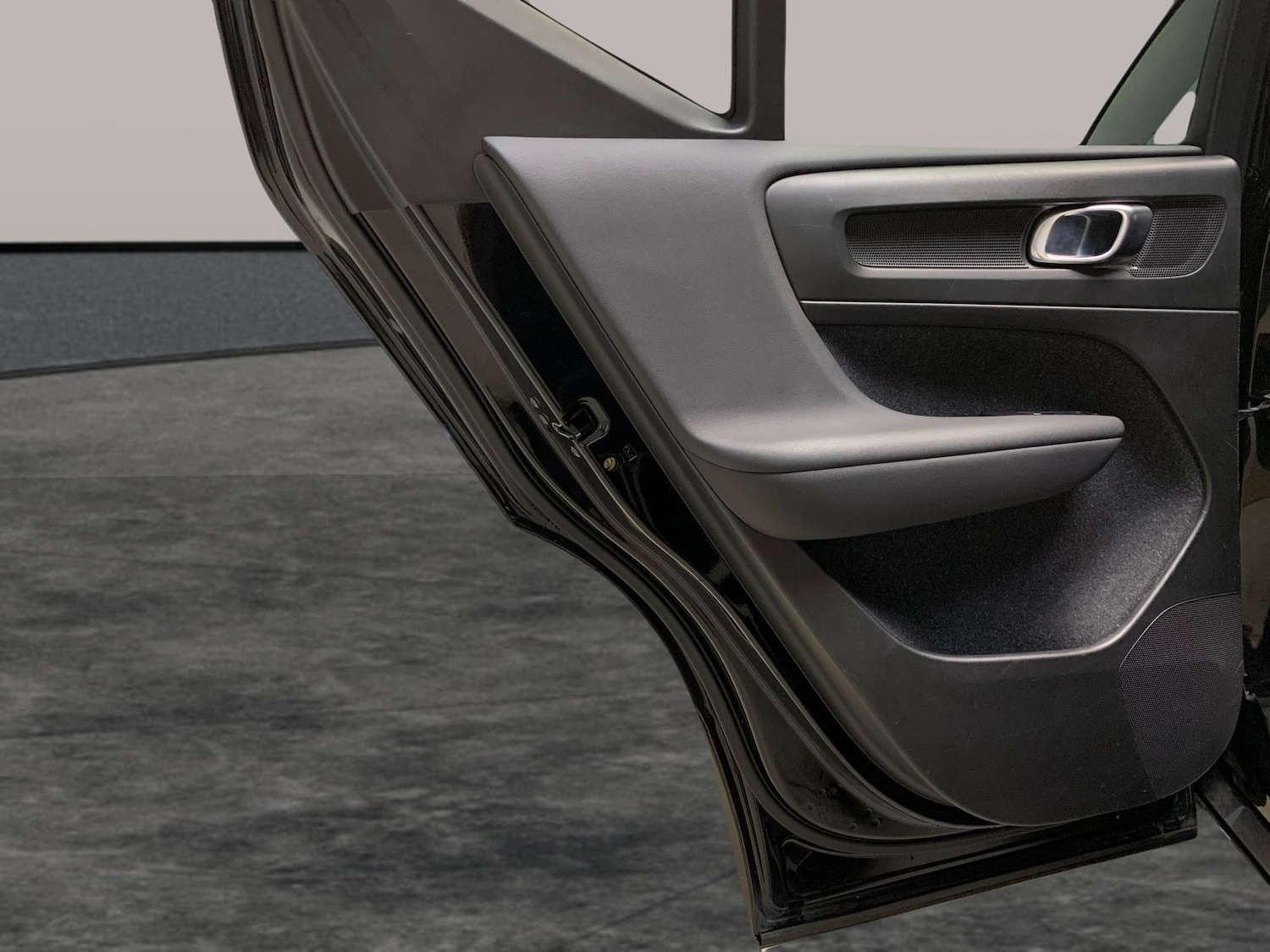 Used Volvo XC40 2021 for sale - 76577909: Photo 31