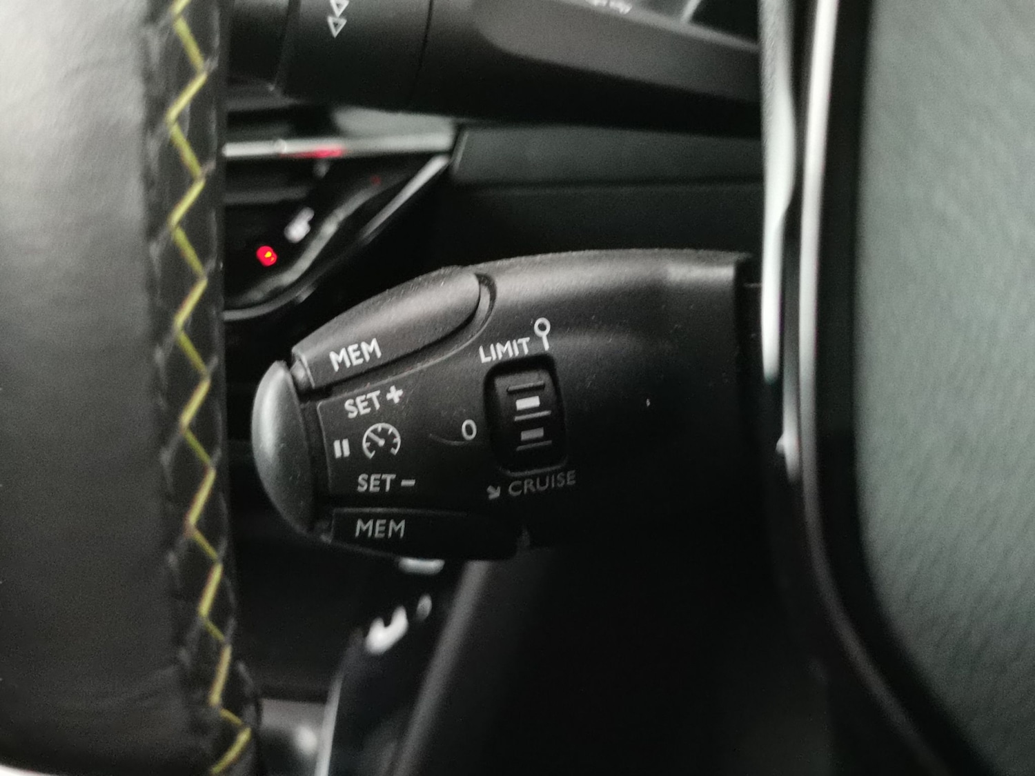 Used Peugeot 2008 2022 for sale - 77980712: Photo 23