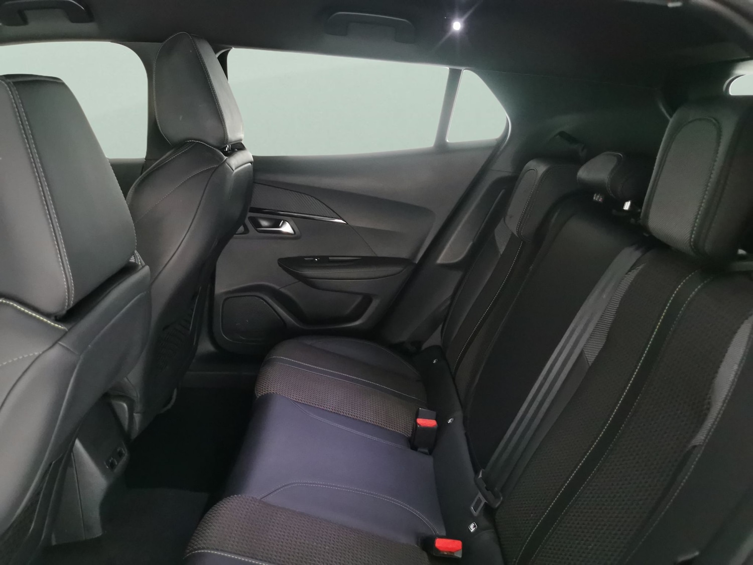 Used Peugeot 2008 2022 for sale - 77980712: Photo 29