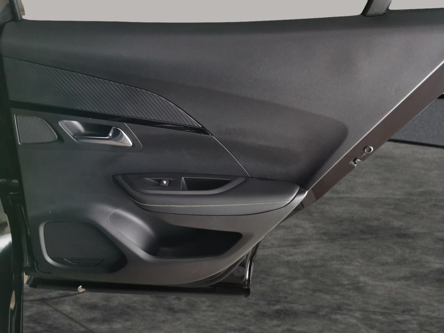 Used Peugeot 2008 2022 for sale - 77980712: Photo 32