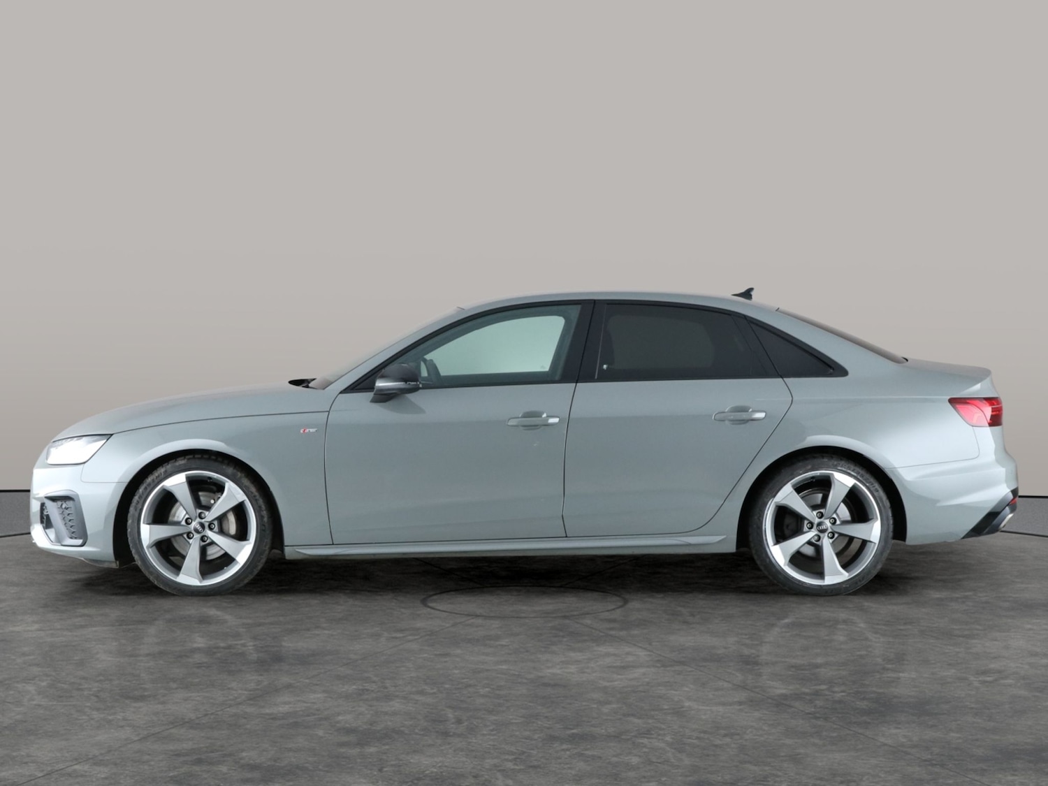 Used Audi A4 2020 for sale - 76745691: Photo 14