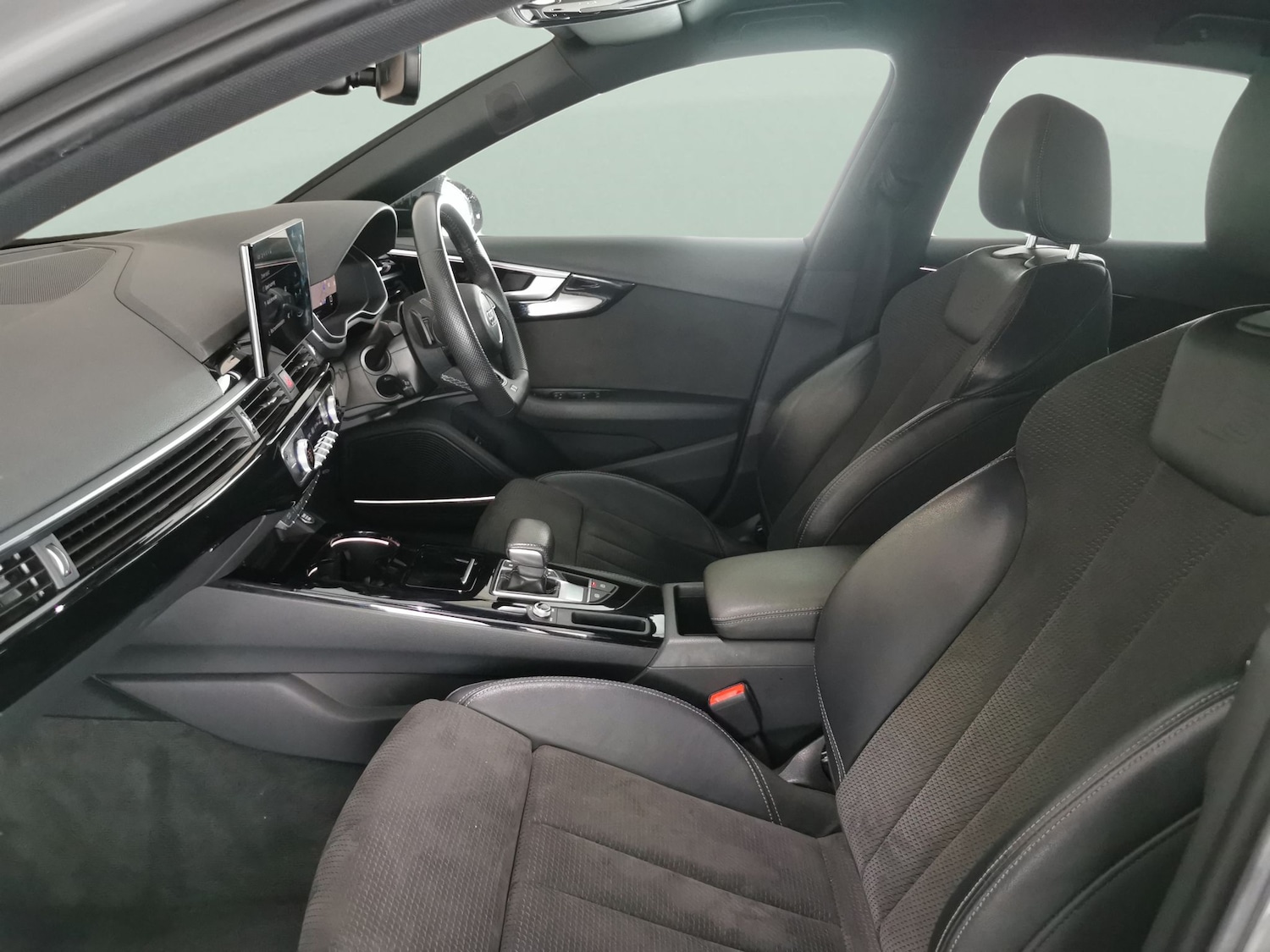 Used Audi A4 2020 for sale - 76745691: Photo 4