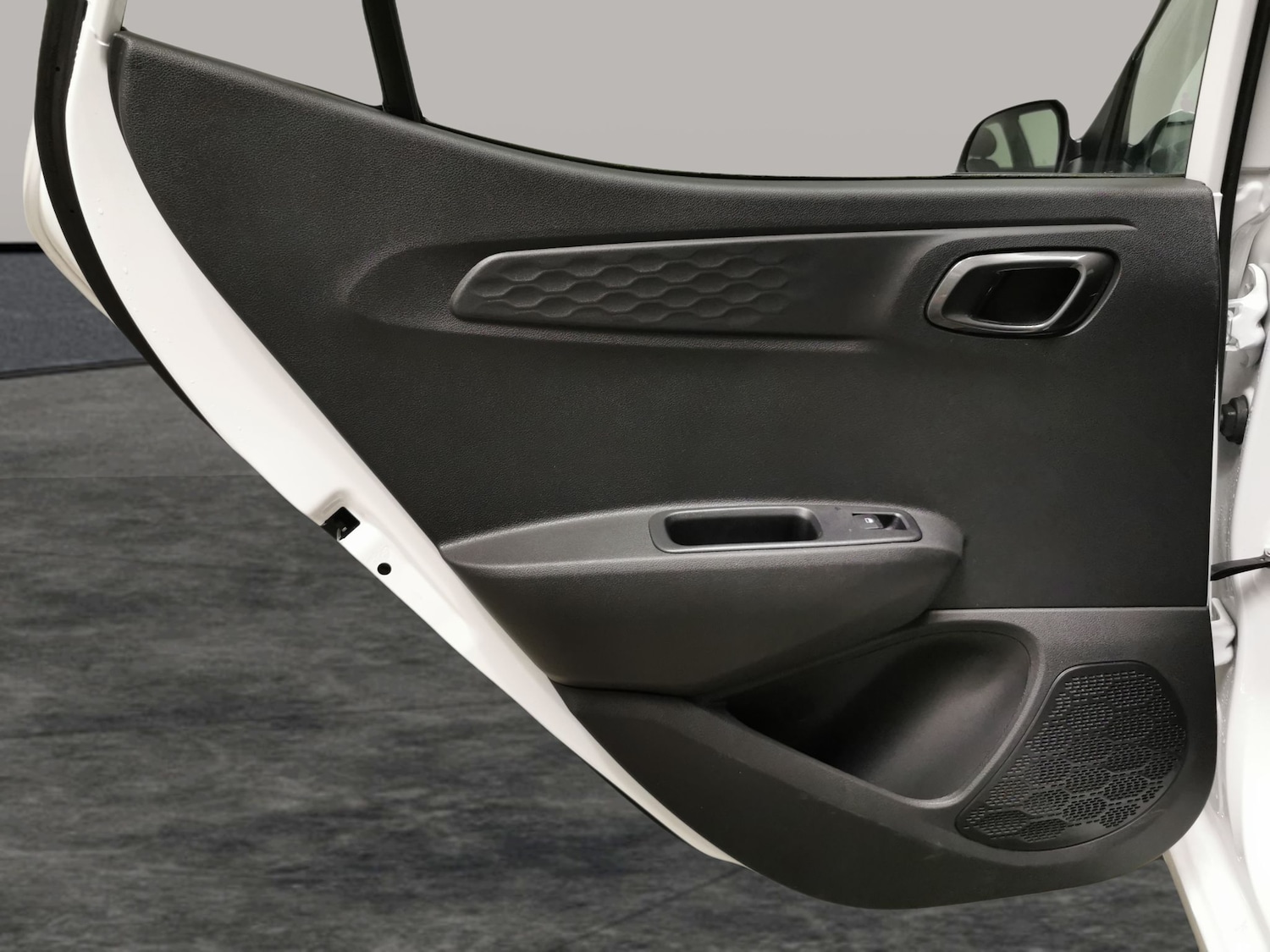 Used Hyundai i10 2023 for sale - 76933473: Photo 28