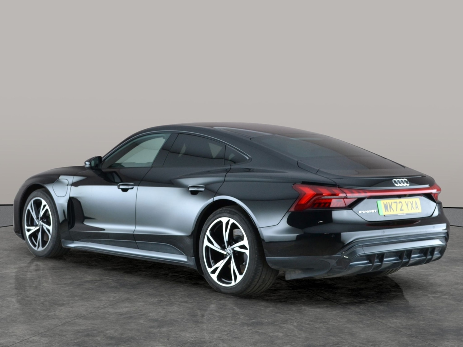 Used Audi e-tron GT 2022 for sale - 77262136: Photo 14