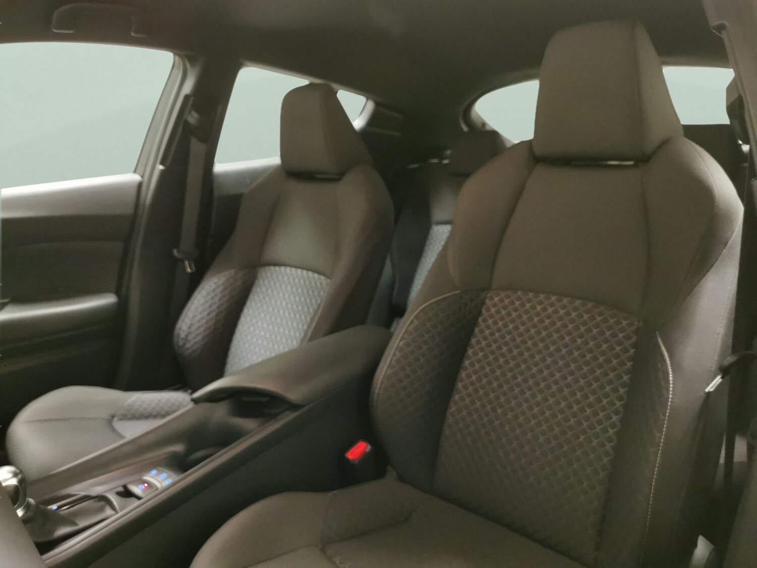 Used Toyota C-HR 2023 for sale - 77591138: Photo 14