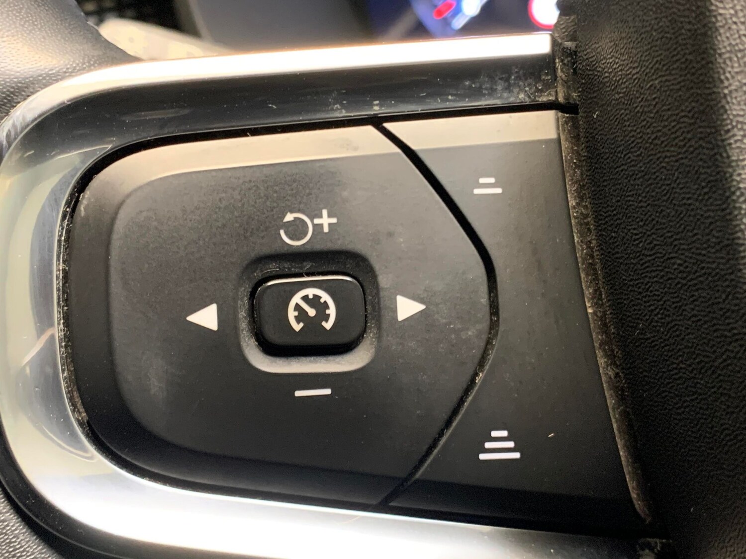 Used Volvo XC40 2021 for sale - 77347513: Photo 18