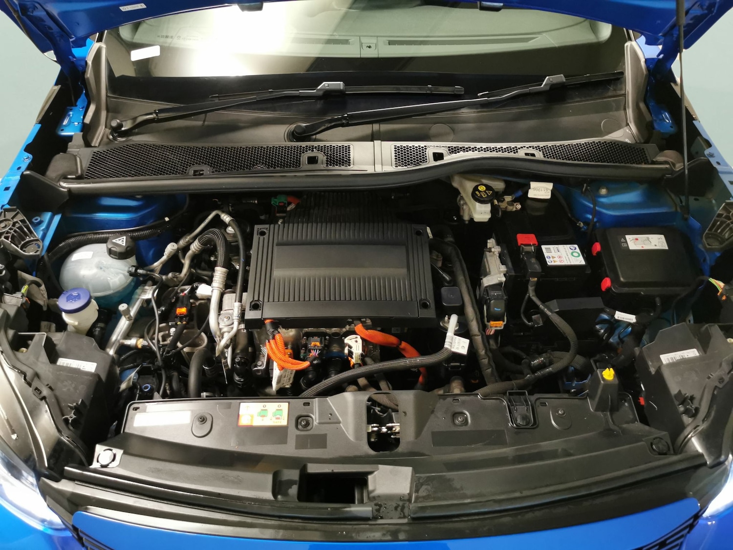 Used Peugeot 2008 2023 for sale - 77043602: Photo 32