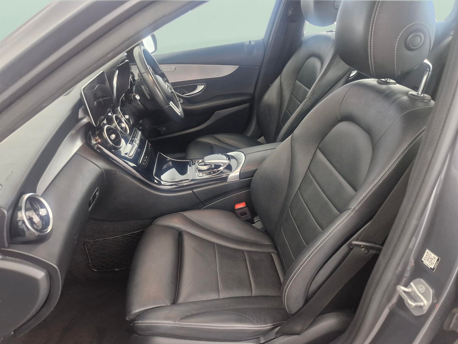 Used Mercedes-Benz C Class 2020 for sale - 76332932: Photo 17