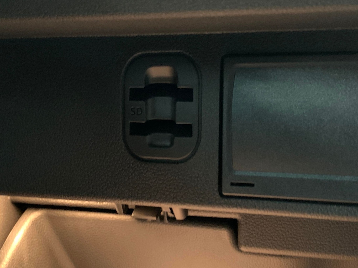 Used Volkswagen T-Roc 2023 for sale - 76821891: Photo 15