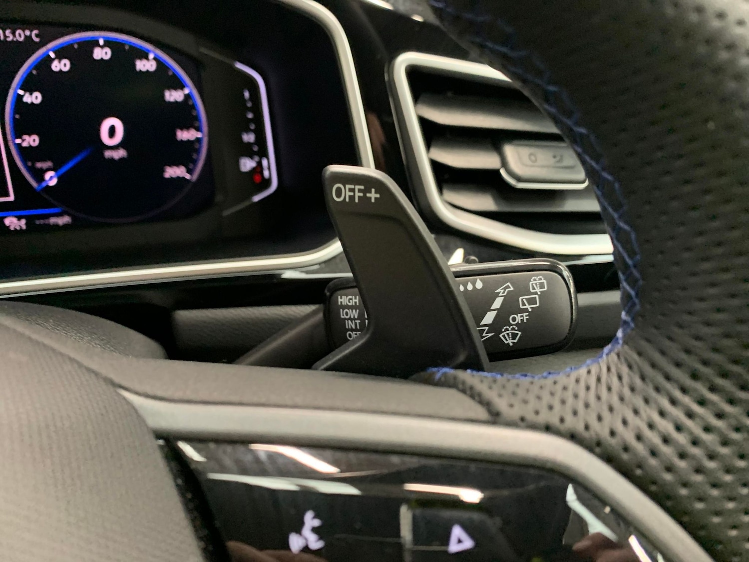 Used Volkswagen T-Roc 2023 for sale - 76821891: Photo 20