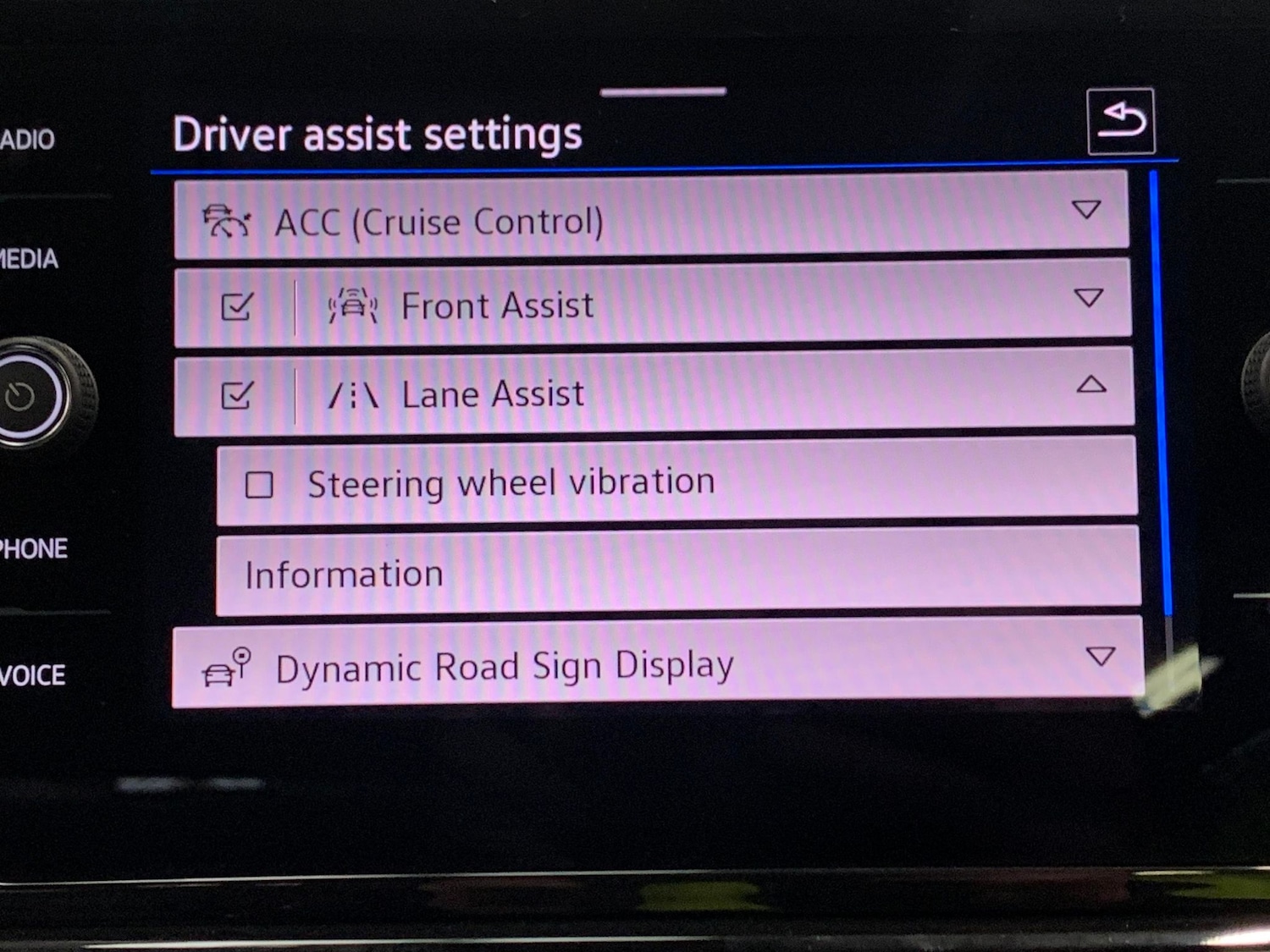 Used Volkswagen T-Roc 2023 for sale - 76821891: Photo 22