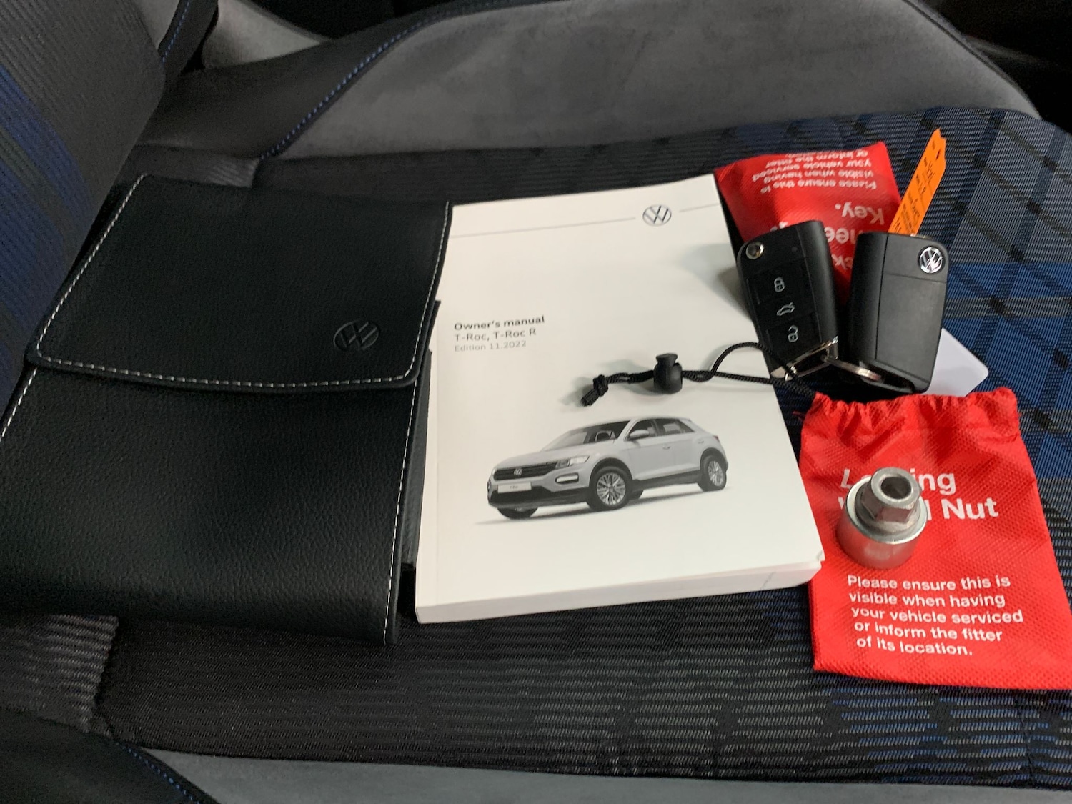 Used Volkswagen T-Roc 2023 for sale - 76821891: Photo 33