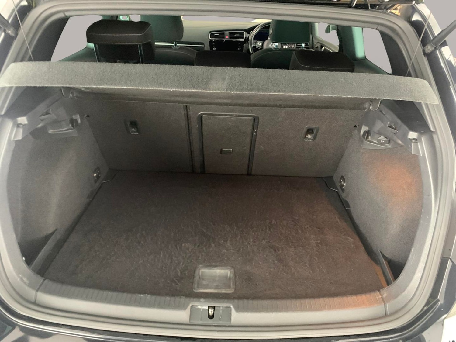 Used Volkswagen Golf 2018 for sale - 76935221: Photo 28