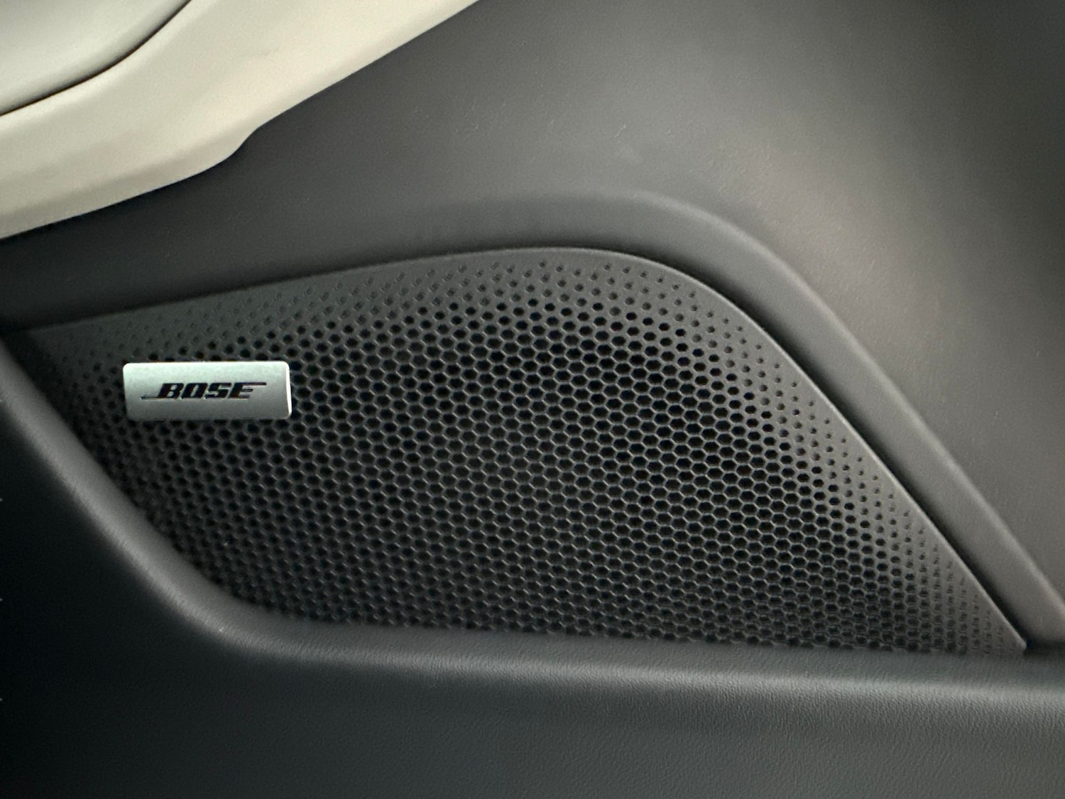 Used Porsche Taycan 2023 for sale - 78095571: Photo 6