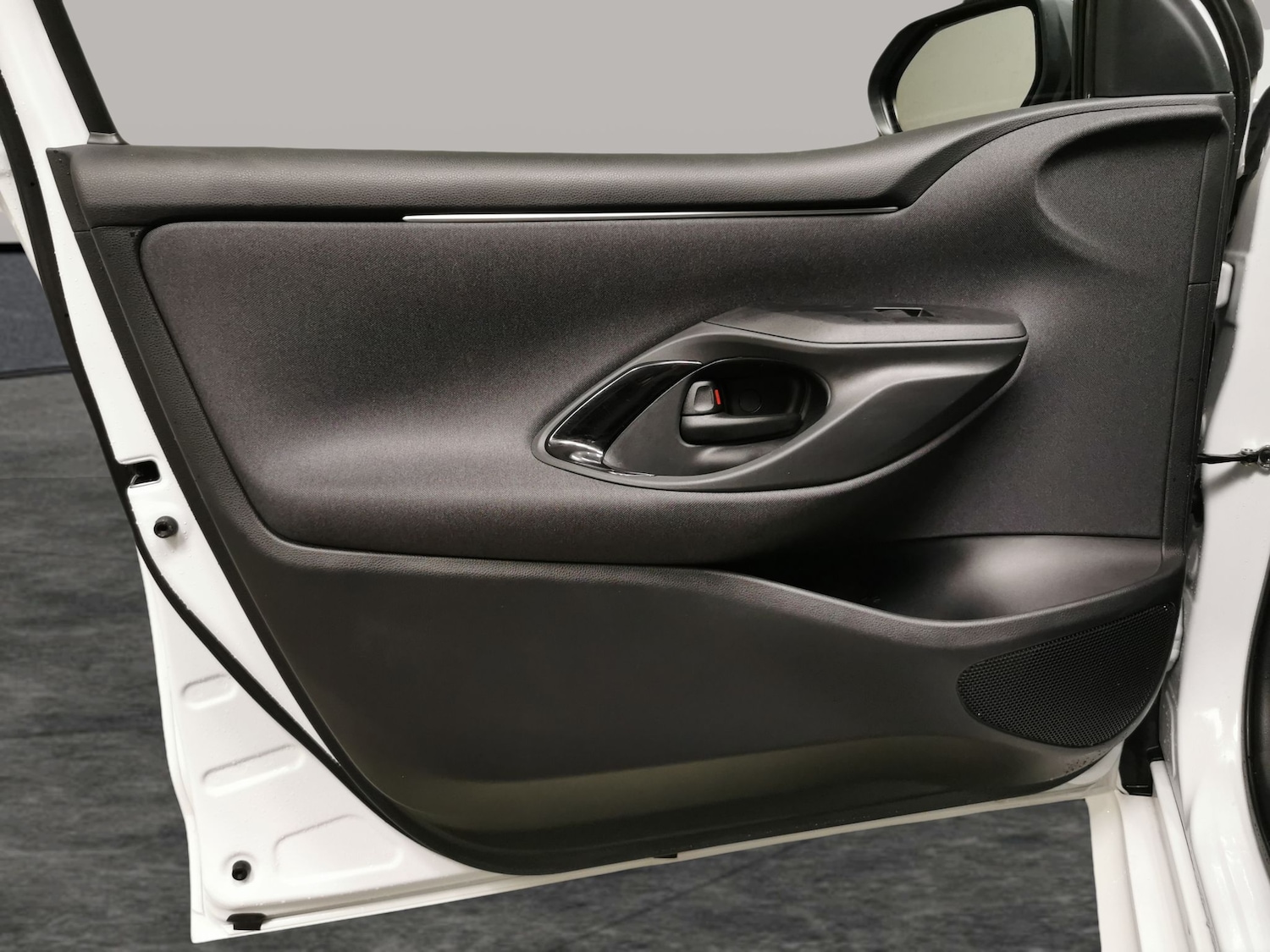 Used Toyota Yaris 2024 for sale - 78132527: Photo 24