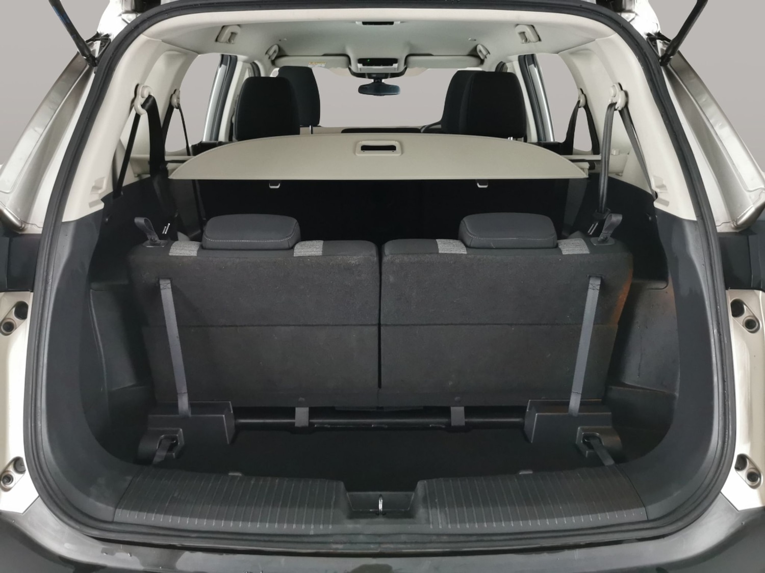 Used Nissan X-Trail 2024 for sale - 76933474: Photo 32